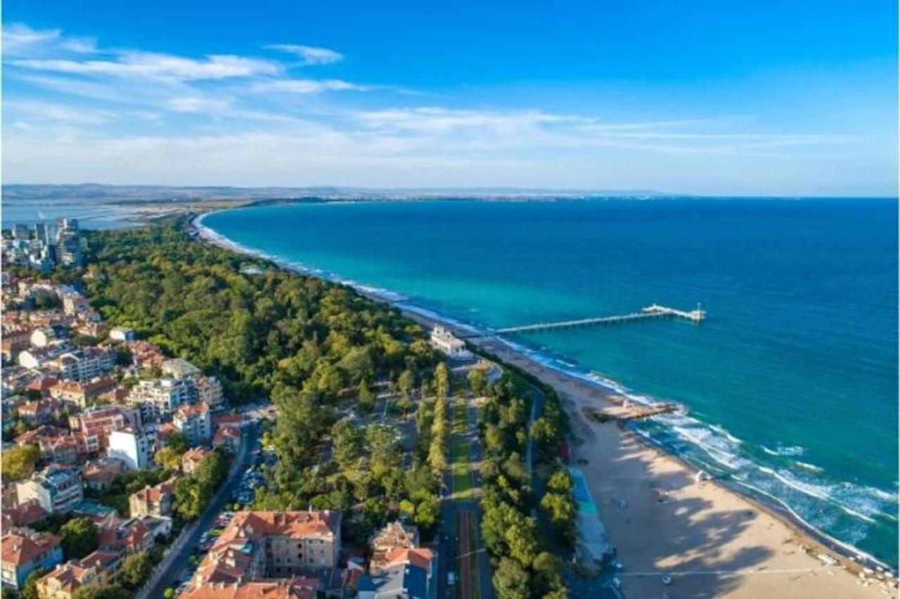 Apart Hotel Salt Lake Поморие Екстериор снимка