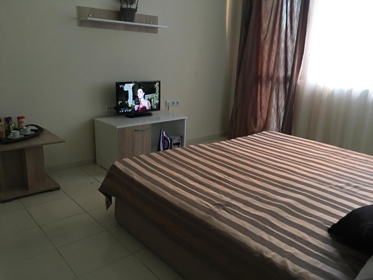 Apart Hotel Salt Lake Поморие Екстериор снимка